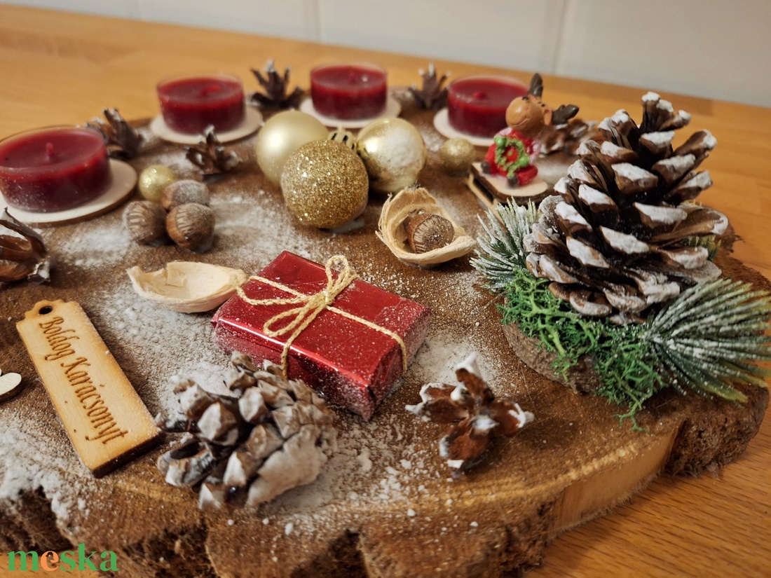 Adventi koszorú, pirított mandula illatú mécsesekkel,  rénszarvassal  - karácsony - adventi díszek - adventi koszorú - Meska.hu