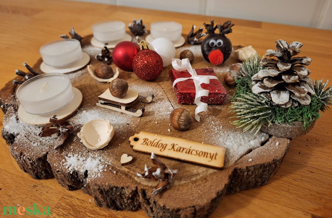 Adventi koszorú,  természetes adventi koszorú fa alapon  - karácsony - adventi díszek - adventi koszorú - Meska.hu