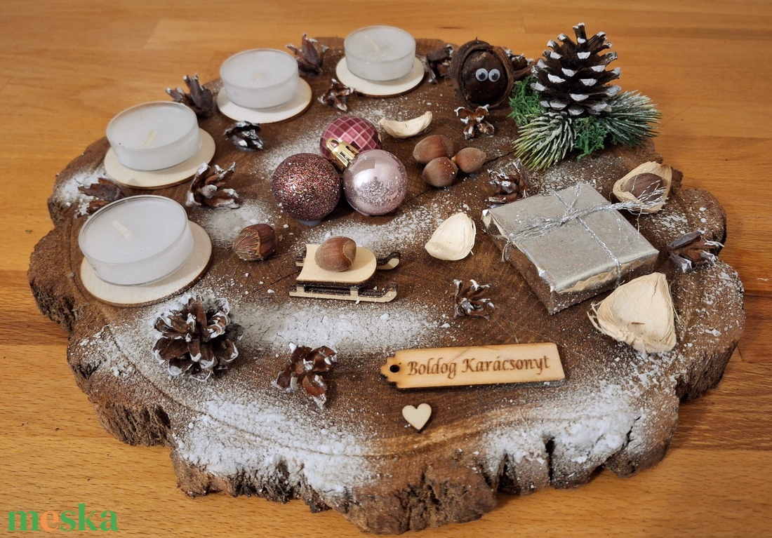 Adventi koszorú, lazúrozott fa alapon,  műfenyővel,  zuzmóval  - karácsony - adventi díszek - adventi koszorú - Meska.hu