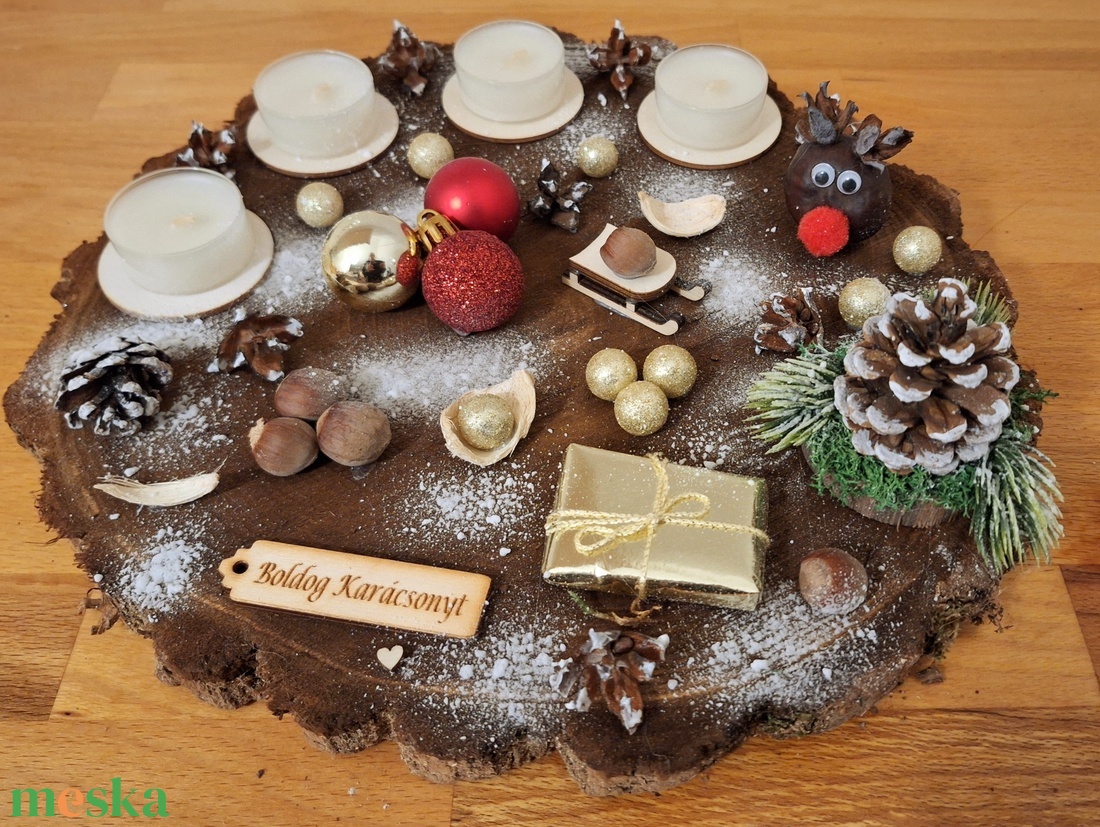 Adventi koszorú, lazúrozott fa alapon, műfenyővel, zuzmóval  - karácsony - adventi díszek - adventi koszorú - Meska.hu