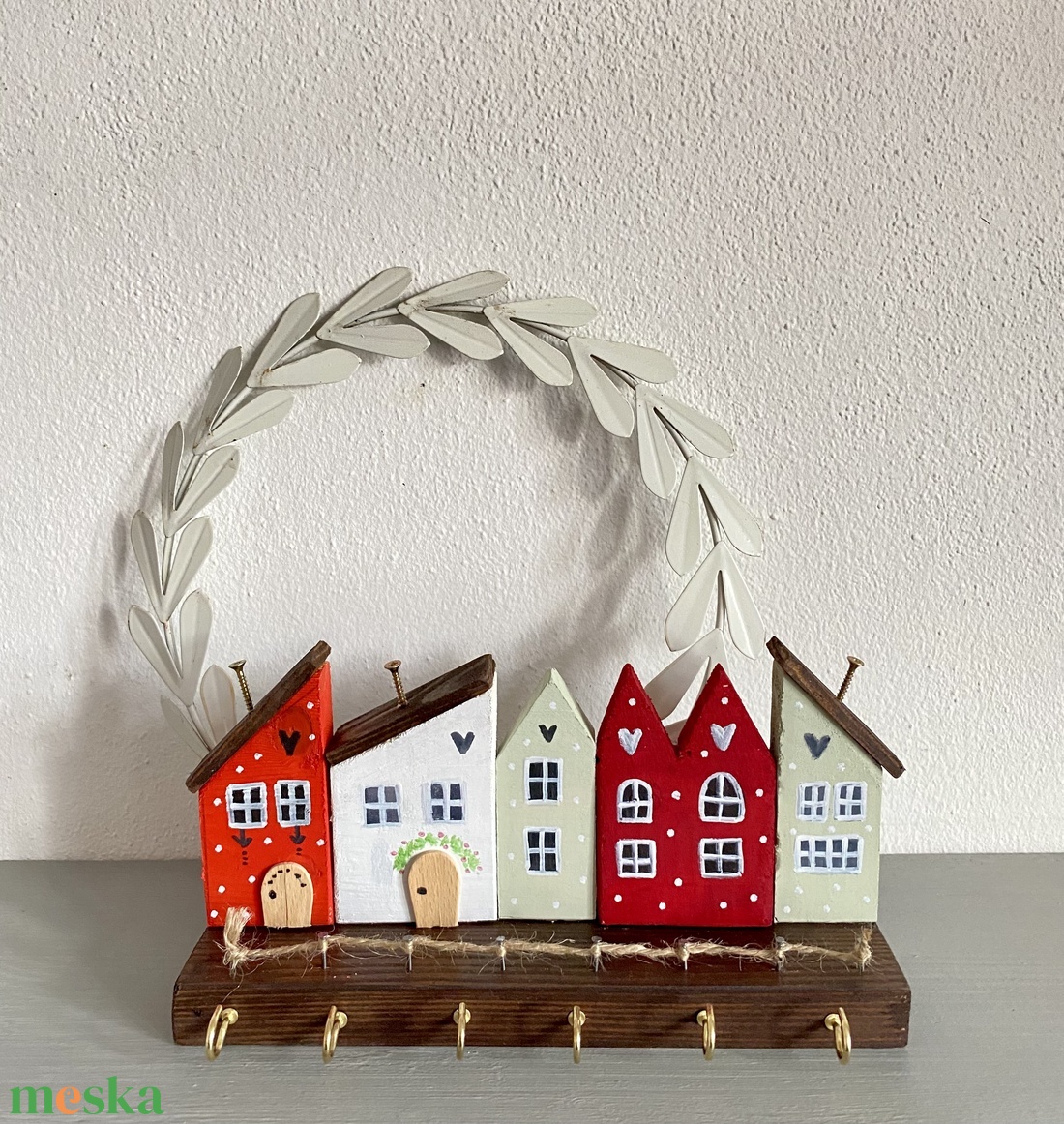 Kárminpiros, narancs házikós kulcstartó - otthon & életmód - dekoráció - fali és függő dekoráció - fali kulcstartó - Meska.hu