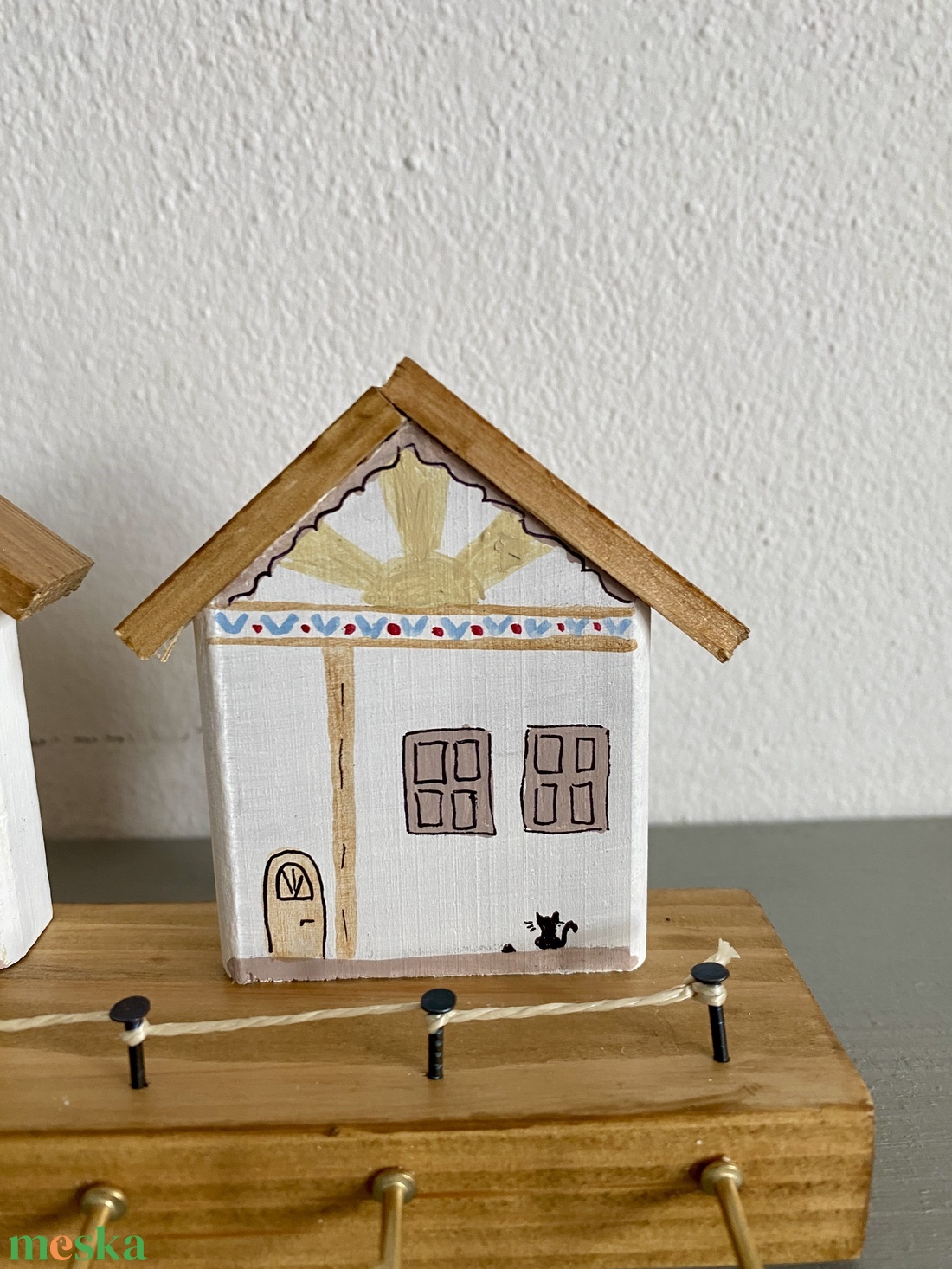 Cicás népi házikós kulcstartó - otthon & életmód - dekoráció - fali és függő dekoráció - fali kulcstartó - Meska.hu