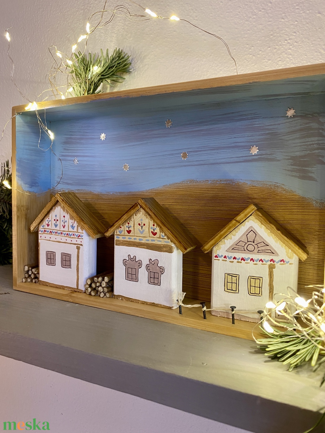 Karácsonyi falucska  - kézműves ajándékötlet - karácsony - adventi díszek - adventi ablakdekoráció - Meska.hu