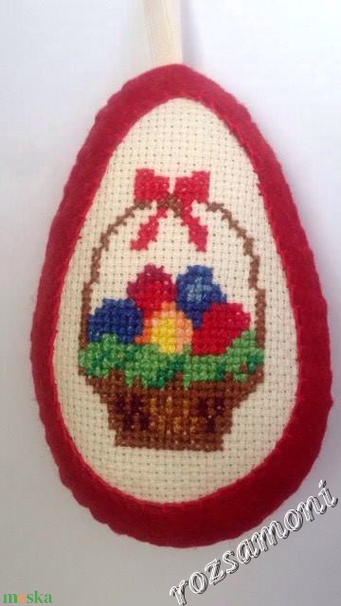 Keresztszemes függődísz filc tojás 12cm magas - otthon & életmód - dekoráció - fali és függő dekoráció - függődísz - Meska.hu