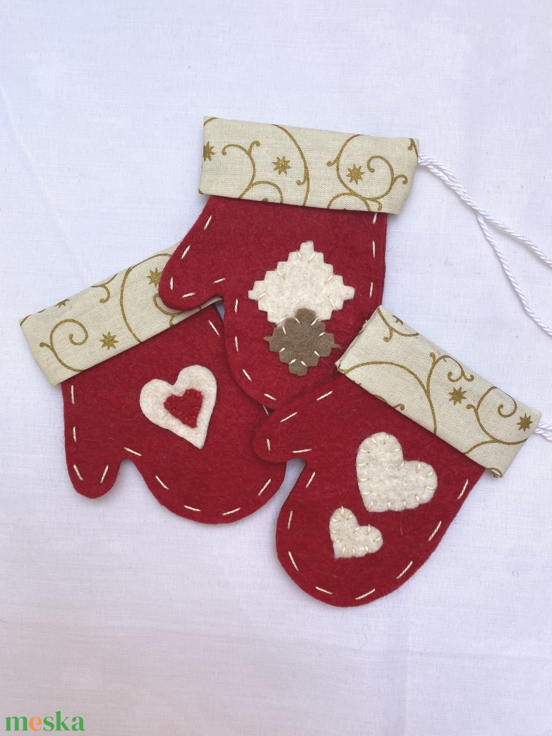 Karácsonyfadísz, ajándékkísérő - karácsony - karácsonyi lakásdekoráció - karácsonyfadíszek - Meska.hu