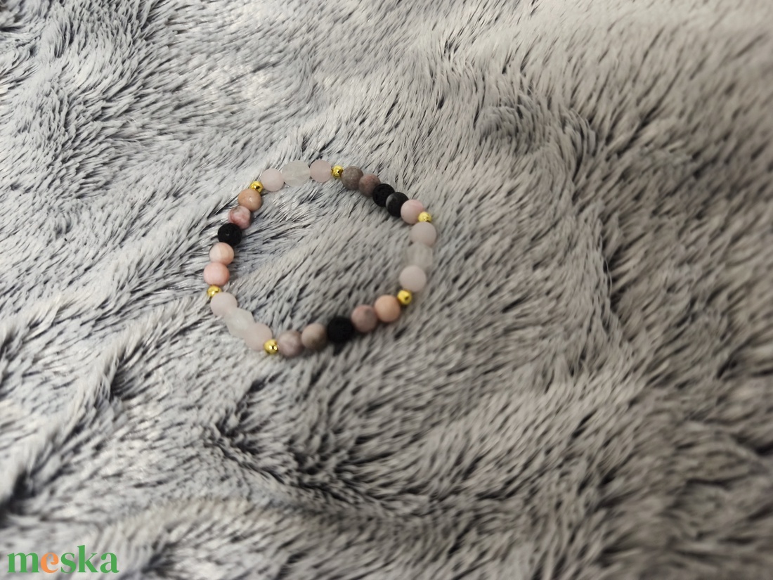 Rózsakvarc és zebra gyöngy karkötő sötétebb szín kombináció  - ékszer - karkötő - ásványkarkötő - Meska.hu