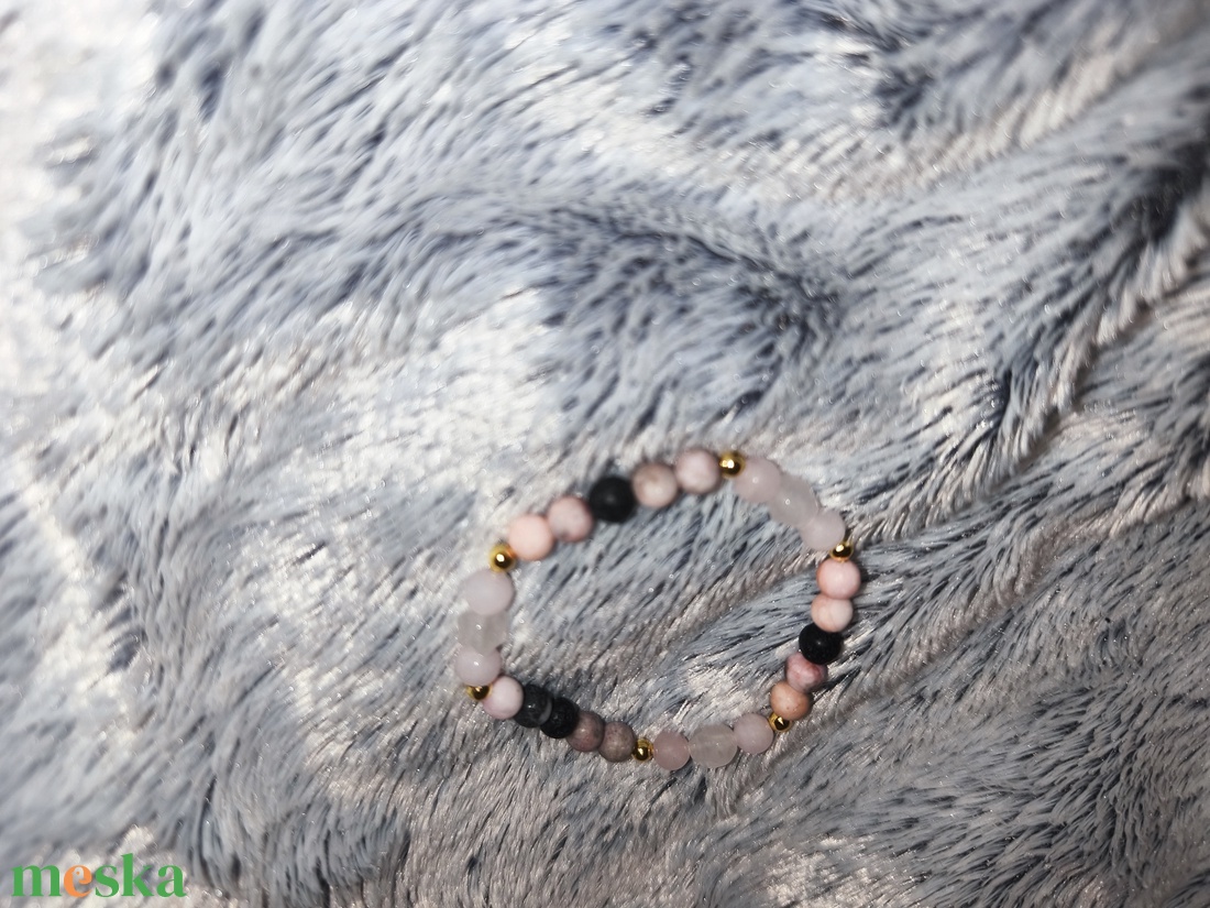 Rózsakvarc és zebra gyöngy karkötő sötétebb szín kombináció  - ékszer - karkötő - ásványkarkötő - Meska.hu