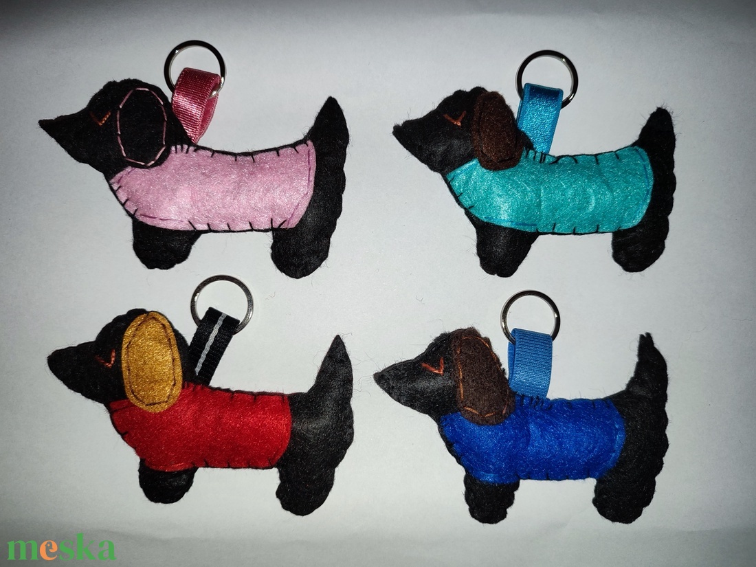 Tacsi filc kulcstartó - táska & tok - kulcstartó & táskadísz - kulcstartó - Meska.hu