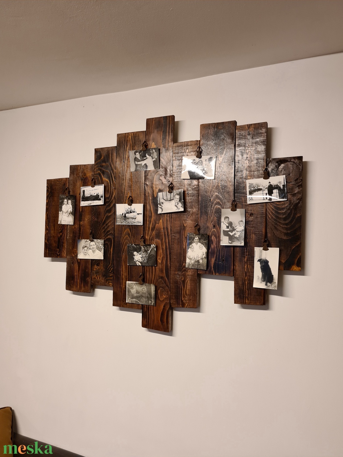 Nagyméretű fali fényképtartó panel, csipeszes vintage képkeret, használt deszkákból - otthon & életmód - bútor - más bútor - Meska.hu Nagyméretű fali fényképtartó panel, csipeszes vintage képkeret, használt deszkákból - otthon & életmód - bútor - más bútor - Meska.hu
