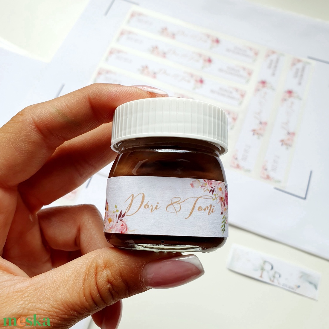Nutellára matrica, címke, 25g-os nutellás üvegre + Szerkesztési díj a feliratra! Szerk. díjat is tedd kosárba - esküvő - emlék & ajándék - köszönőajándék - Meska.hu
