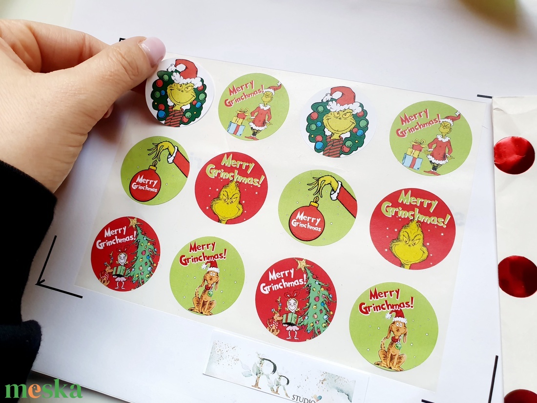 Grincs matrica, grincses, Grinch, karácsonyi matrica, piros, zöld, kifalva, max, merry grinchmas, kör matrica - karácsony - adventi díszek - adventi naptár - Meska.hu Grincs matrica, grincses, Grinch, karácsonyi matrica, piros, zöld, kifalva, max, merry grinchmas, kör matrica - karácsony - adventi díszek - adventi naptár - Meska.hu
