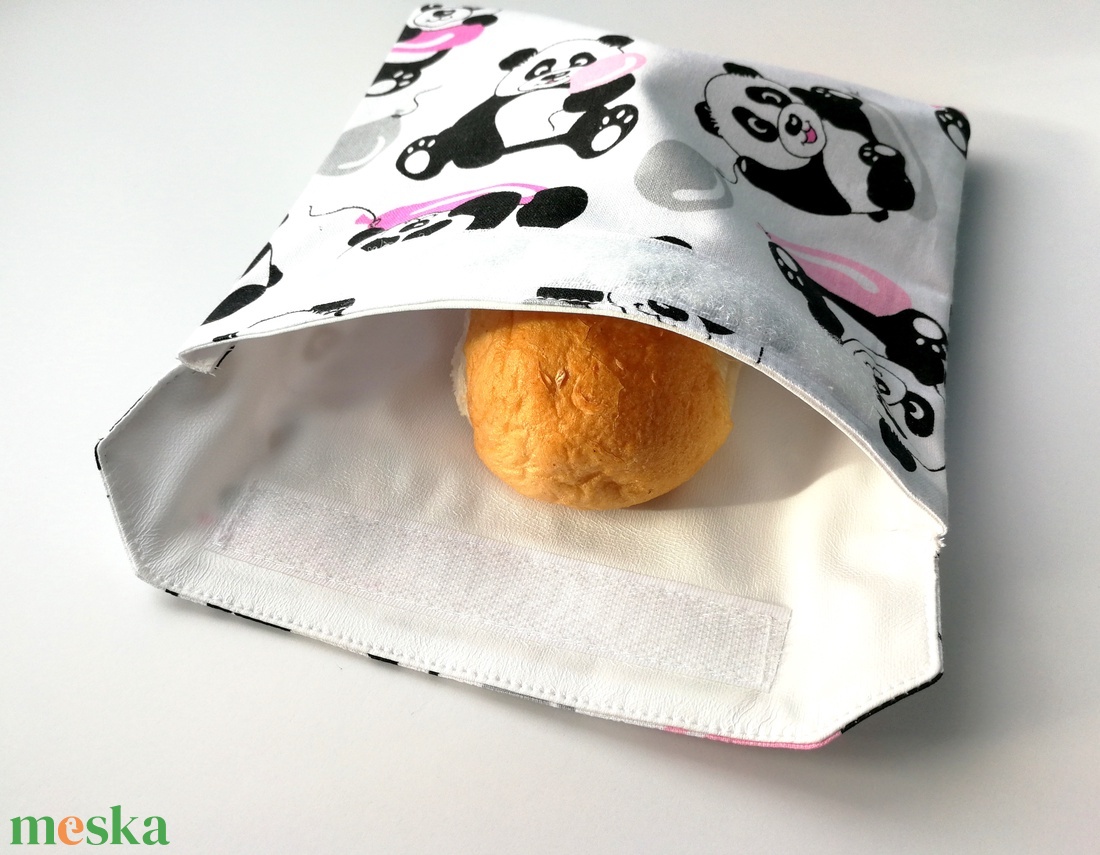 Pandás snackbag, tépőzáras uzsitasak, vízhatlan szendvicstartó, uzsonnás tasak, szendvics tartó újraszalvéta - táska & tok - uzsonna- & ebéd tartó - szendvics csomagoló - Meska.hu Pandás snackbag, tépőzáras uzsitasak, vízhatlan szendvicstartó, uzsonnás tasak, szendvics tartó újraszalvéta - táska & tok - uzsonna- & ebéd tartó - szendvics csomagoló - Meska.hu