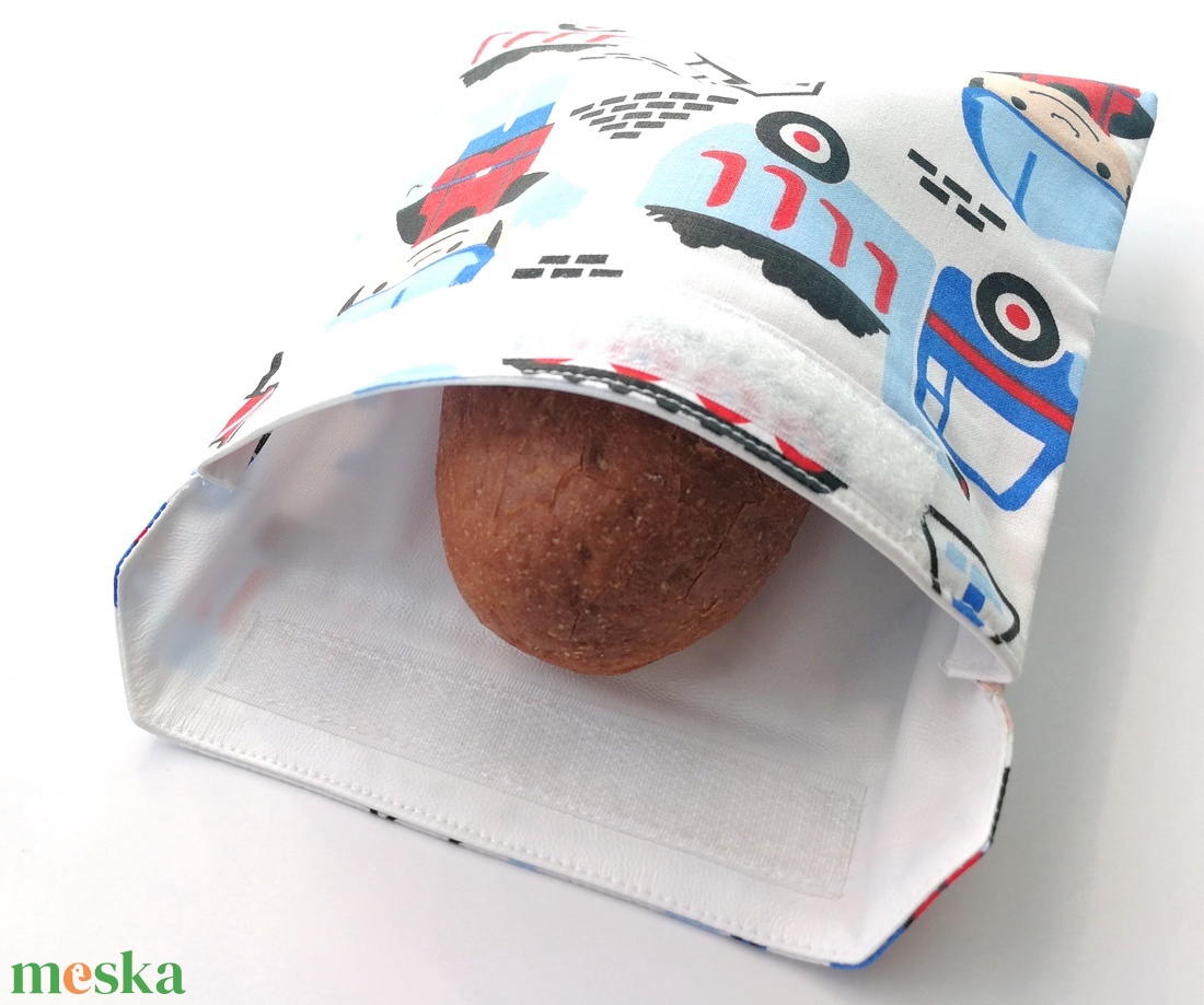 Kék teherautós snackbag, tépőzáras uzsitasak, vízhatlan szendvicstartó, uzsonnás tasak, szendvics tartó, újraszalvéta - táska & tok - uzsonna- & ebéd tartó - szendvics csomagoló - Meska.hu Kék teherautós snackbag, tépőzáras uzsitasak, vízhatlan szendvicstartó, uzsonnás tasak, szendvics tartó, újraszalvéta - táska & tok - uzsonna- & ebéd tartó - szendvics csomagoló - Meska.hu