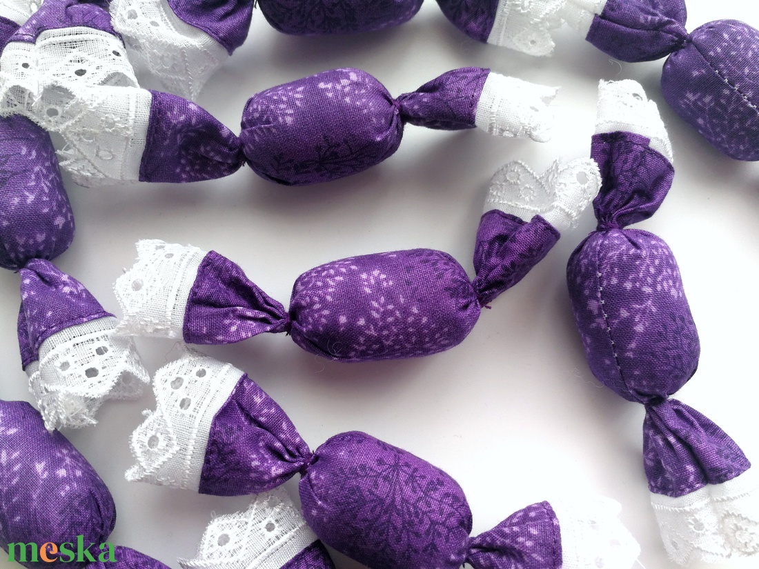 10 db karácsonyi textil szaloncukor dísz - karácsonyi szaloncukor - dekor szaloncukor  - karácsony - karácsonyi lakásdekoráció - ünnepi asztaldekoráció - Meska.hu