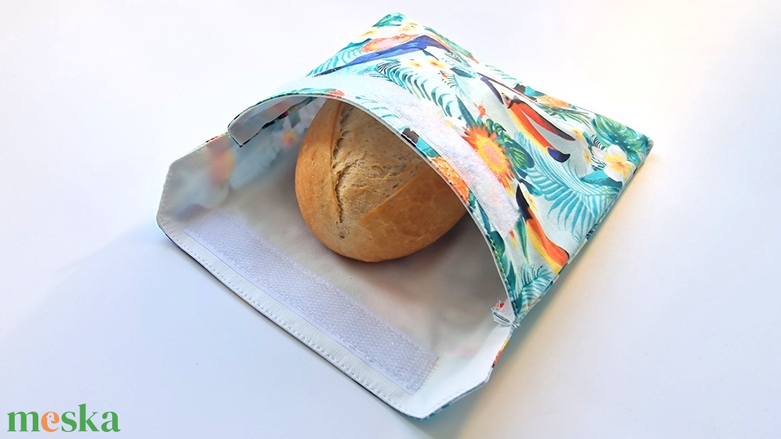 Trópusi virágos, tukán snackbag, tépőzáras uzsitasak, vízhatlan szendvicstartó, uzsonnás tasak, uzsonnás szendvics tartó - táska & tok - uzsonna- & ebéd tartó - szendvics csomagoló - Meska.hu