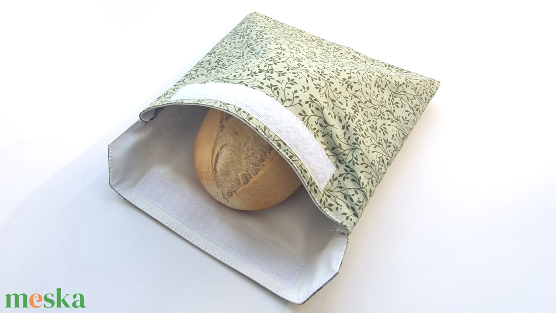 Zöld leveles indás snackbag, tépőzáras uzsitasak, vízhatlan szendvicstartó, uzsonnás tasak, uzsonnás szendvics tartó - táska & tok - uzsonna- & ebéd tartó - szendvics csomagoló - Meska.hu