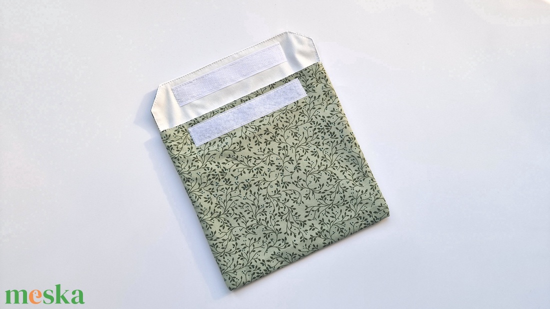 Zöld leveles indás snackbag, tépőzáras uzsitasak, vízhatlan szendvicstartó, uzsonnás tasak, uzsonnás szendvics tartó - táska & tok - uzsonna- & ebéd tartó - szendvics csomagoló - Meska.hu