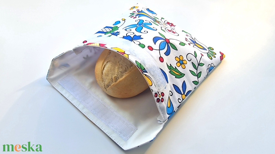 Kék matyó motívumos snackbag, tépőzáras uzsitasak, vízhatlan szendvicstartó, uzsonnás tasak, uzsonnás szendvics tartó - táska & tok - uzsonna- & ebéd tartó - szendvics csomagoló - Meska.hu