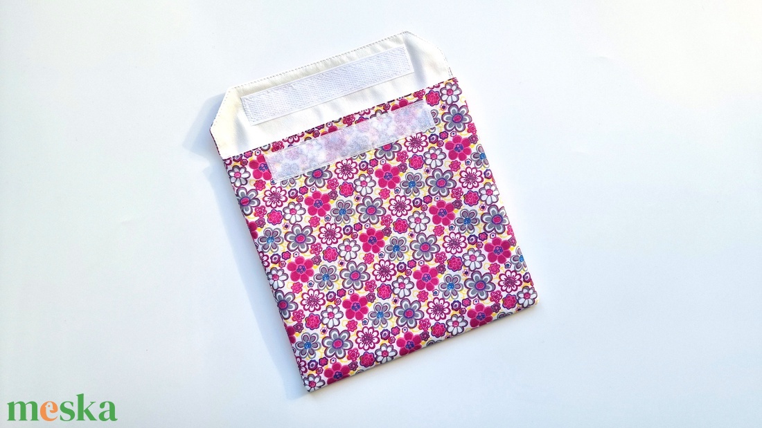 Pink virágos snackbag, tépőzáras uzsitasak, vízhatlan szendvicstartó, uzsonnás tasak, uzsonnás szendvics tartó - táska & tok - uzsonna- & ebéd tartó - szendvics csomagoló - Meska.hu