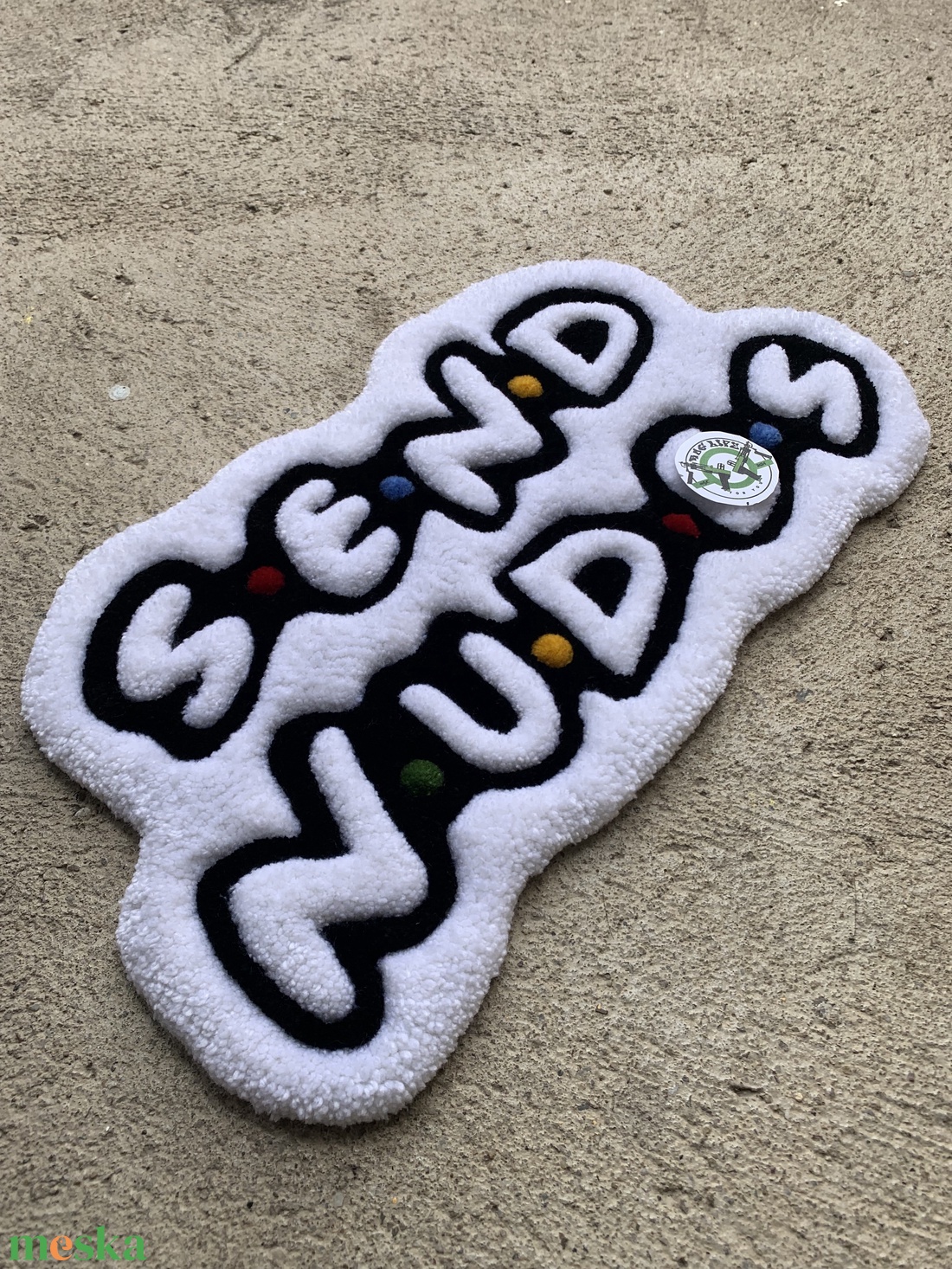 Send Nudes tufting szőnyeg - otthon & életmód - lakástextil - szőnyeg - más típusú szőnyeg - Meska.hu Send Nudes tufting szőnyeg - otthon & életmód - lakástextil - szőnyeg - más típusú szőnyeg - Meska.hu