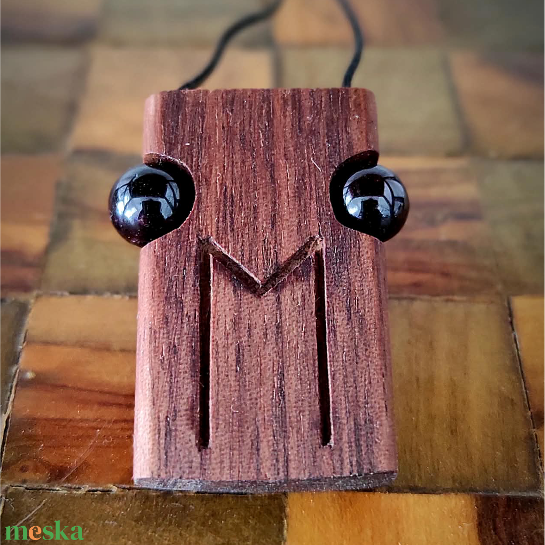 Állókő fa medál - ékszer - nyaklánc - medál - Meska.hu