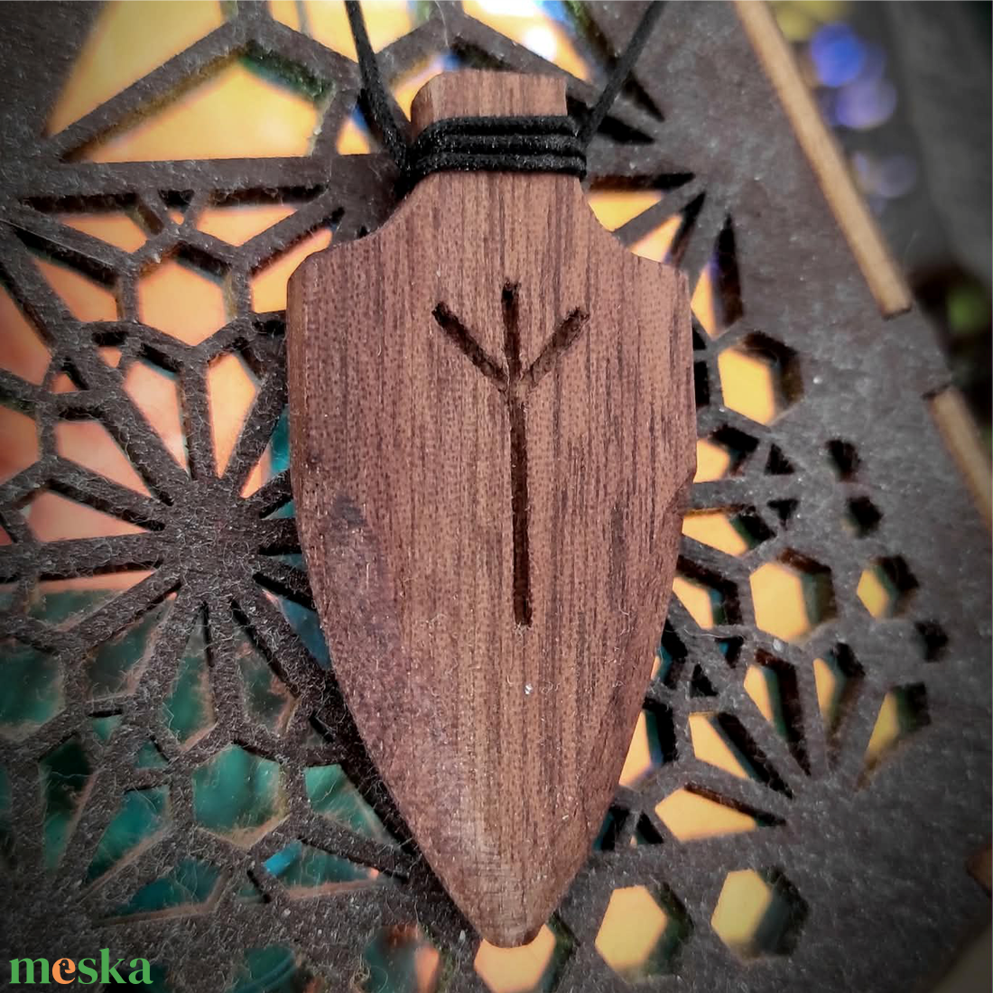 Nyílhegy fa medál - ékszer - nyaklánc - medál - Meska.hu