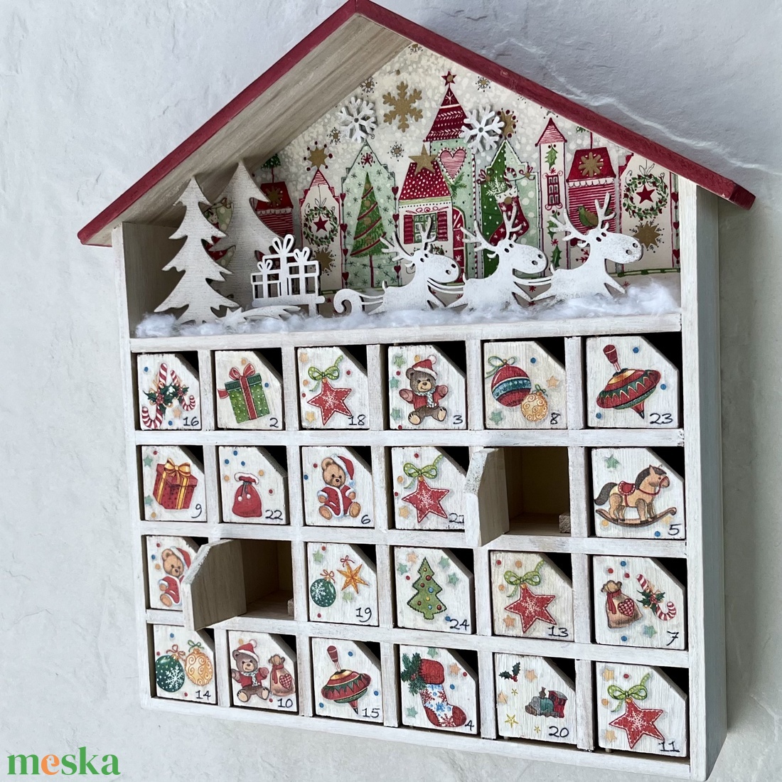 Fa adventi naptár, kalendárium - téli házikó - karácsony - adventi díszek - adventi naptár - Meska.hu