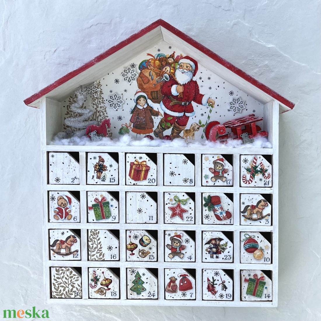 Adventi házikó, naptár - Mikulás kislánnyal - karácsony - adventi díszek - adventi naptár - Meska.hu