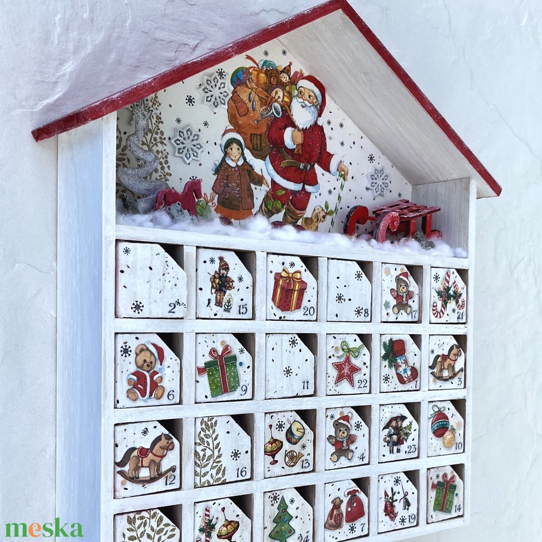 Adventi házikó, naptár - Mikulás kislánnyal - karácsony - adventi díszek - adventi naptár - Meska.hu