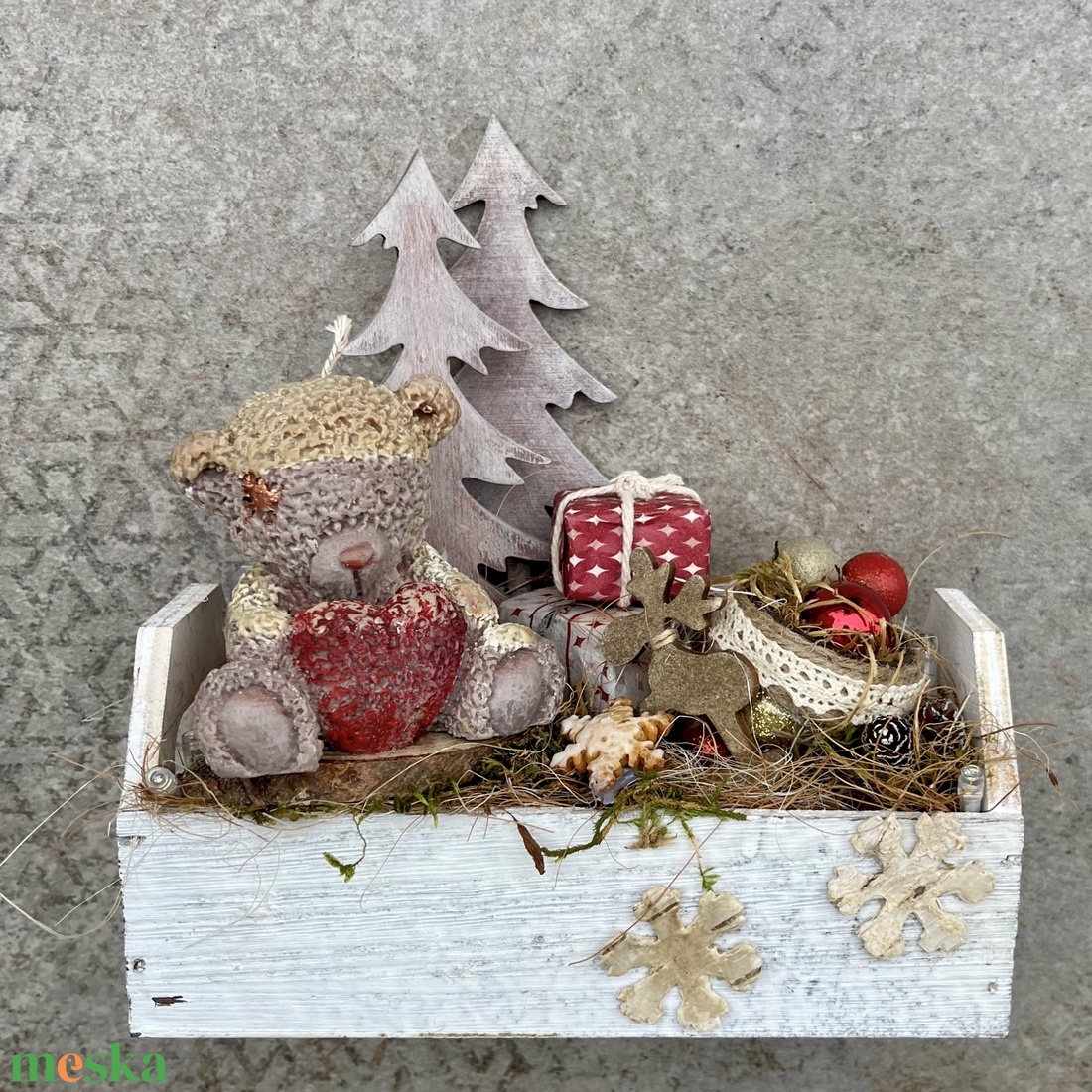 MACI karácsonyi asztaldísz, ládika, gyertya - karácsony - karácsonyi lakásdekoráció - karácsonyi lakásdíszek - Meska.hu