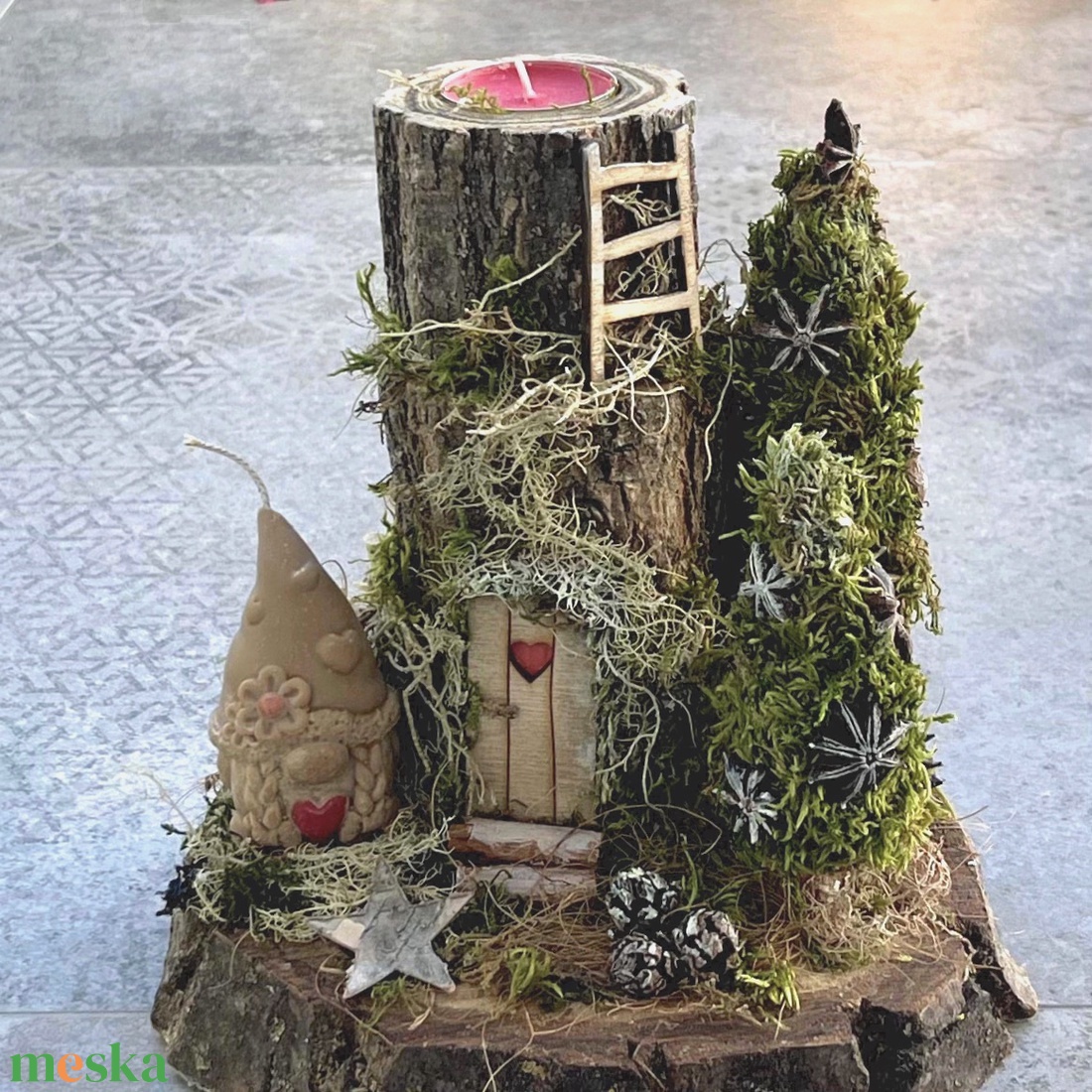 Erdei manó - téli, karácsonyi, rusztikus asztaldísz fa mécsestartóval  - karácsony - karácsonyi lakásdekoráció - karácsonyi lakásdíszek - Meska.hu
