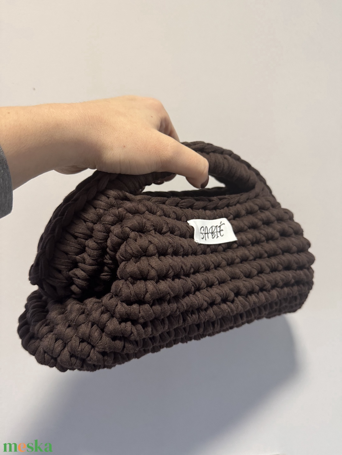 Csokibarna horgolt SABIÉ kézitáska vagy neszesszer - táska & tok - kézitáska & válltáska - kézitáska - Meska.hu