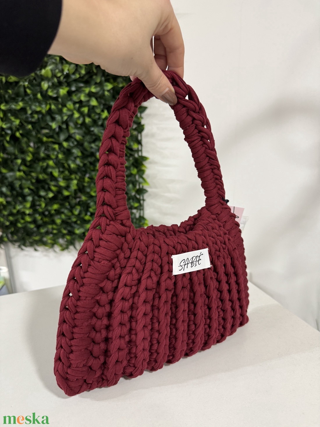 Horgolt SABIÉ burgundiszínű kézi- és válltáska - táska & tok - kézitáska & válltáska - válltáska - Meska.hu