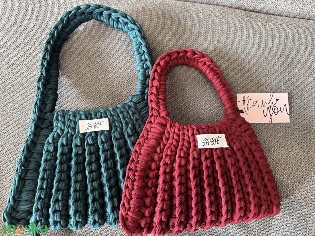 Horgolt SABIÉ válltáska - táska & tok - kézitáska & válltáska - kézitáska - Meska.hu