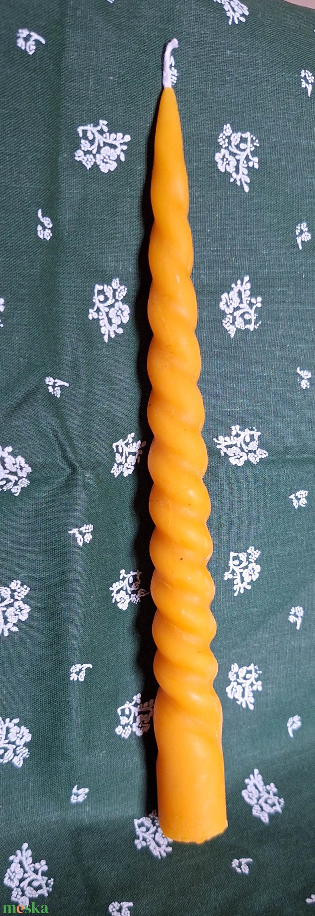 Csavart méhviasz gyertya - kellékek & szerszámok - vegyes alapanyag - gyertya alapanyag - méhviasz gyertya alapanyag - Meska.hu