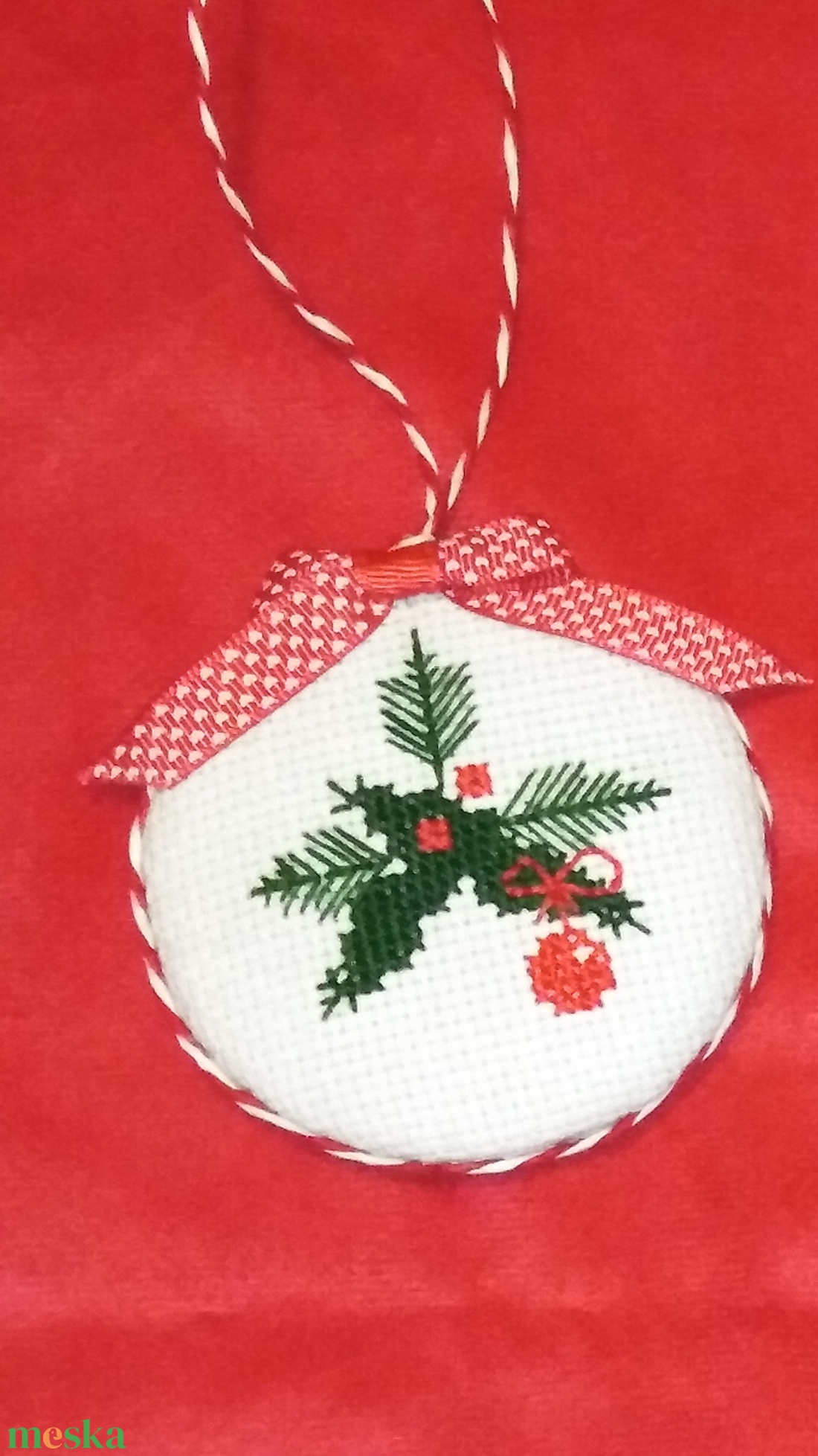 Egyedi karácsonyfadísz AKÁR NÉVRE SZÓLÓAN - karácsonyi motívummal - karácsony - karácsonyi lakásdekoráció - karácsonyfadíszek - Meska.hu