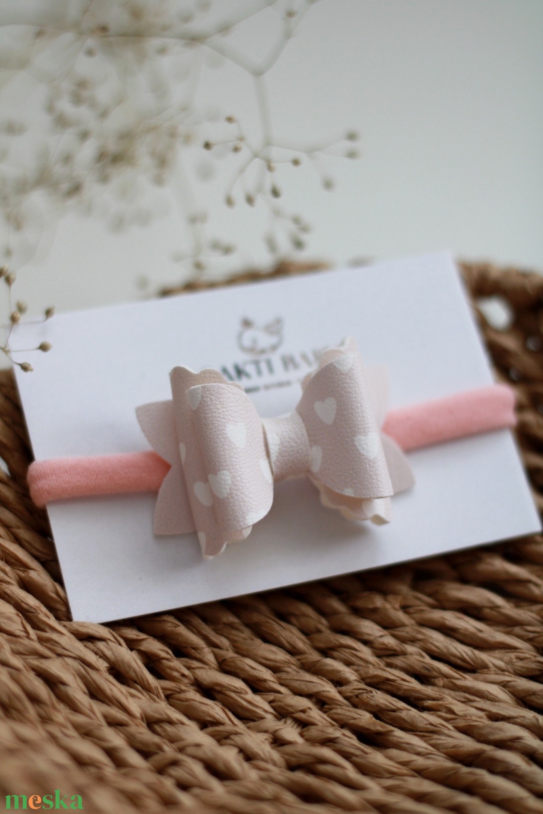 Szíves elasztikus baba fejpánt - ruha & divat - hajdísz & hajcsat - hajráf & hajpánt - Meska.hu