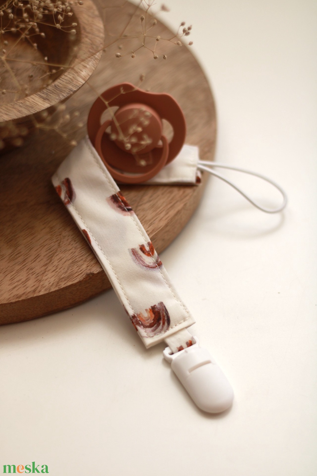 Bézs szivárványos cumilánc - baba - mama - baba játékok - cumilánc - Meska.hu