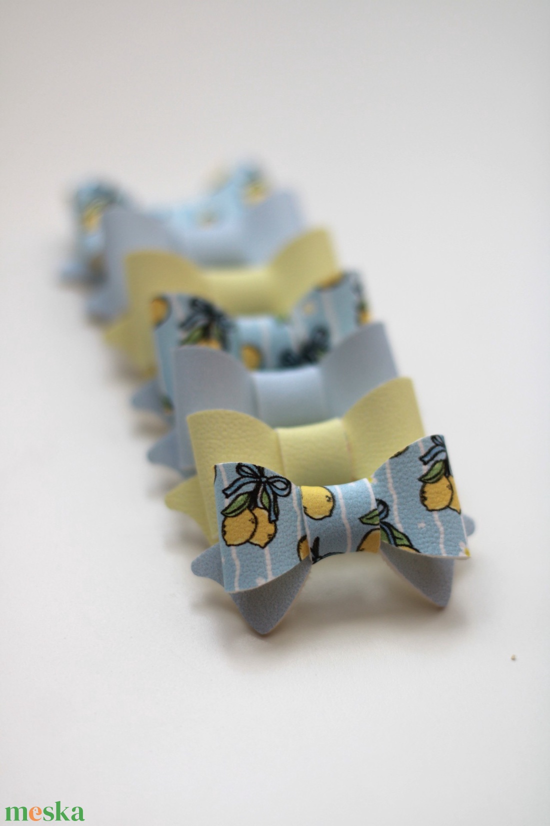 Kék citromos mini hajcsat - ruha & divat - hajdísz & hajcsat - hajcsat & hajtű - Meska.hu