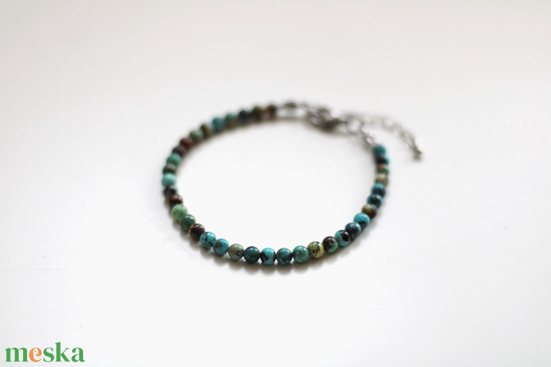 Valódi türkiz karkötő - ékszer - karkötő - gyöngyös karkötő - Meska.hu