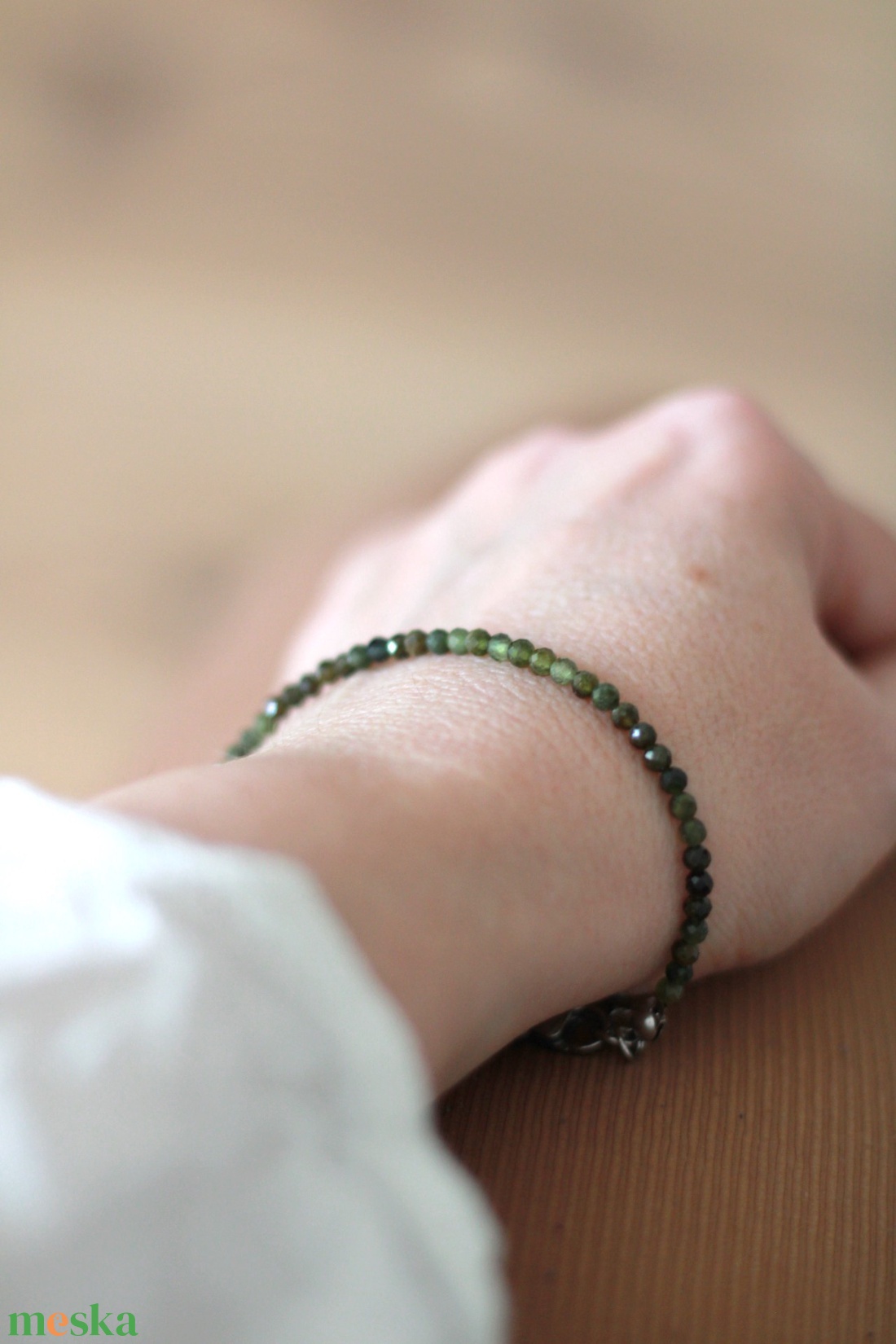 Turmalin verdelit kapcsos ásvány karkötő - ékszer - karkötő - gyöngyös karkötő - Meska.hu