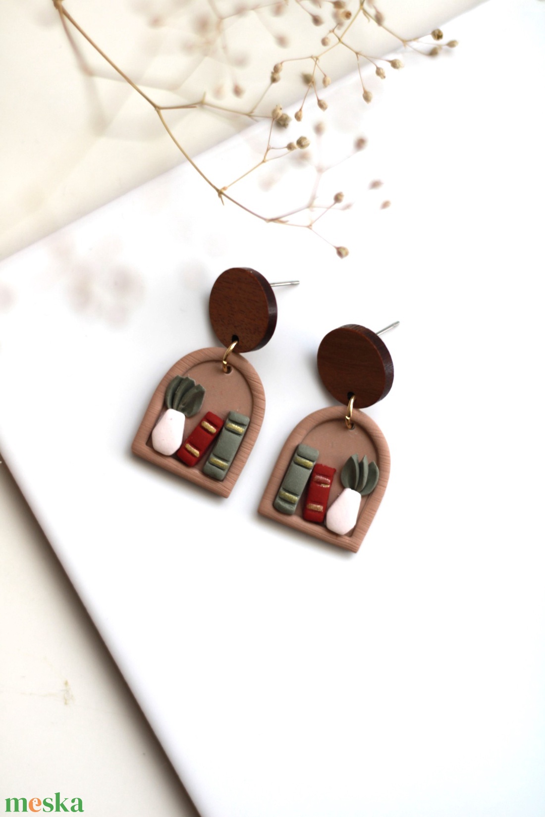 Könyvespolc függő fülbevaló fával - ékszer - fülbevaló - lógó fülbevaló - Meska.hu