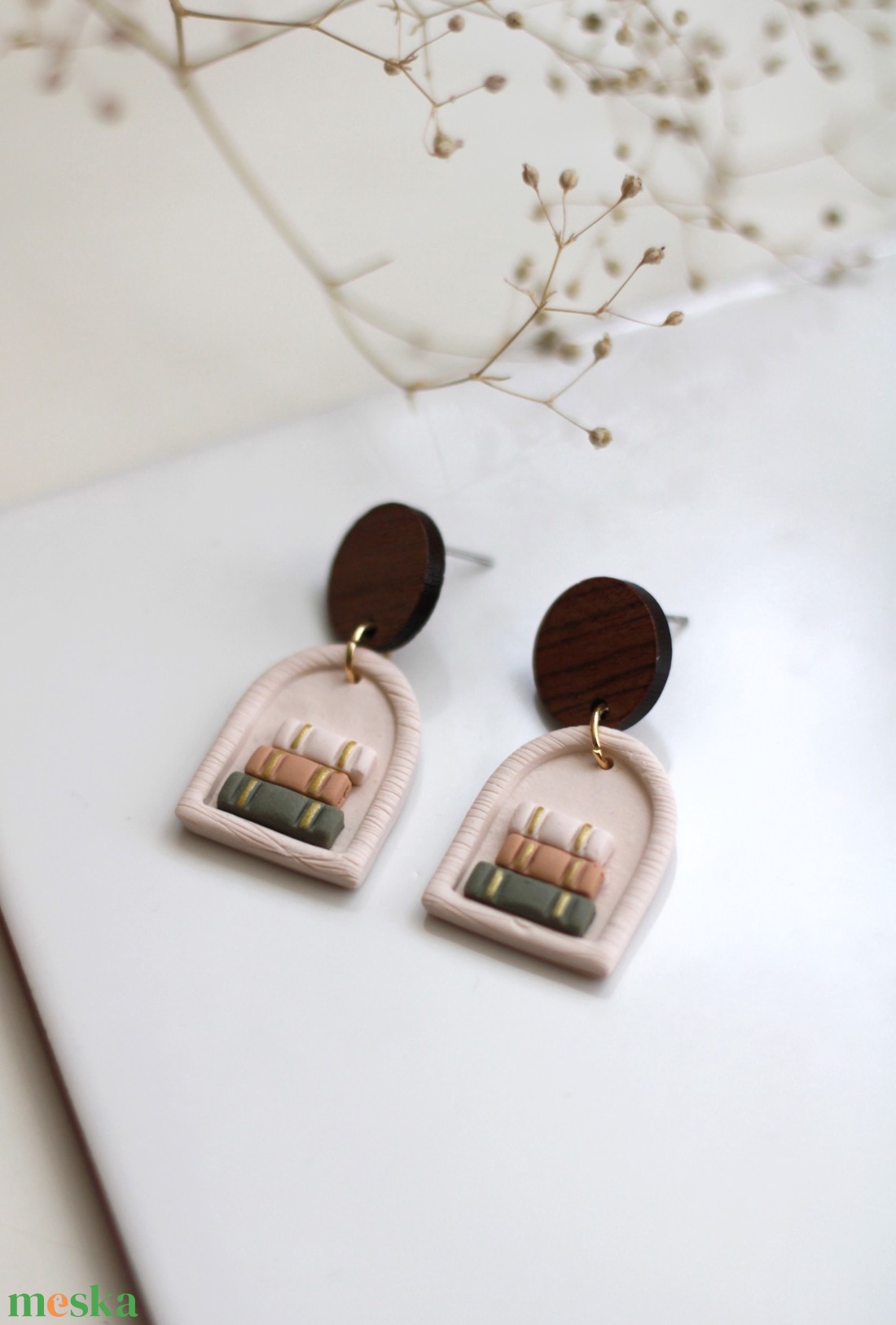 Könyvespolc függő fülbevaló fával - ékszer - fülbevaló - lógó fülbevaló - Meska.hu