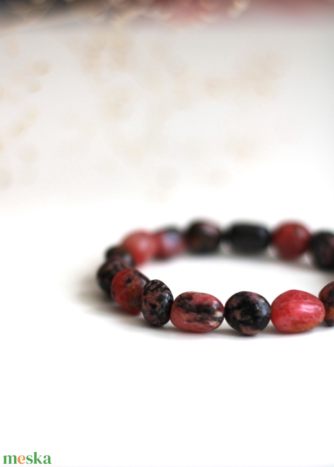 Rodonit védelem és érzelmi egyensúly ásványkarkötő - ékszer - karkötő - gyöngyös karkötő - Meska.hu