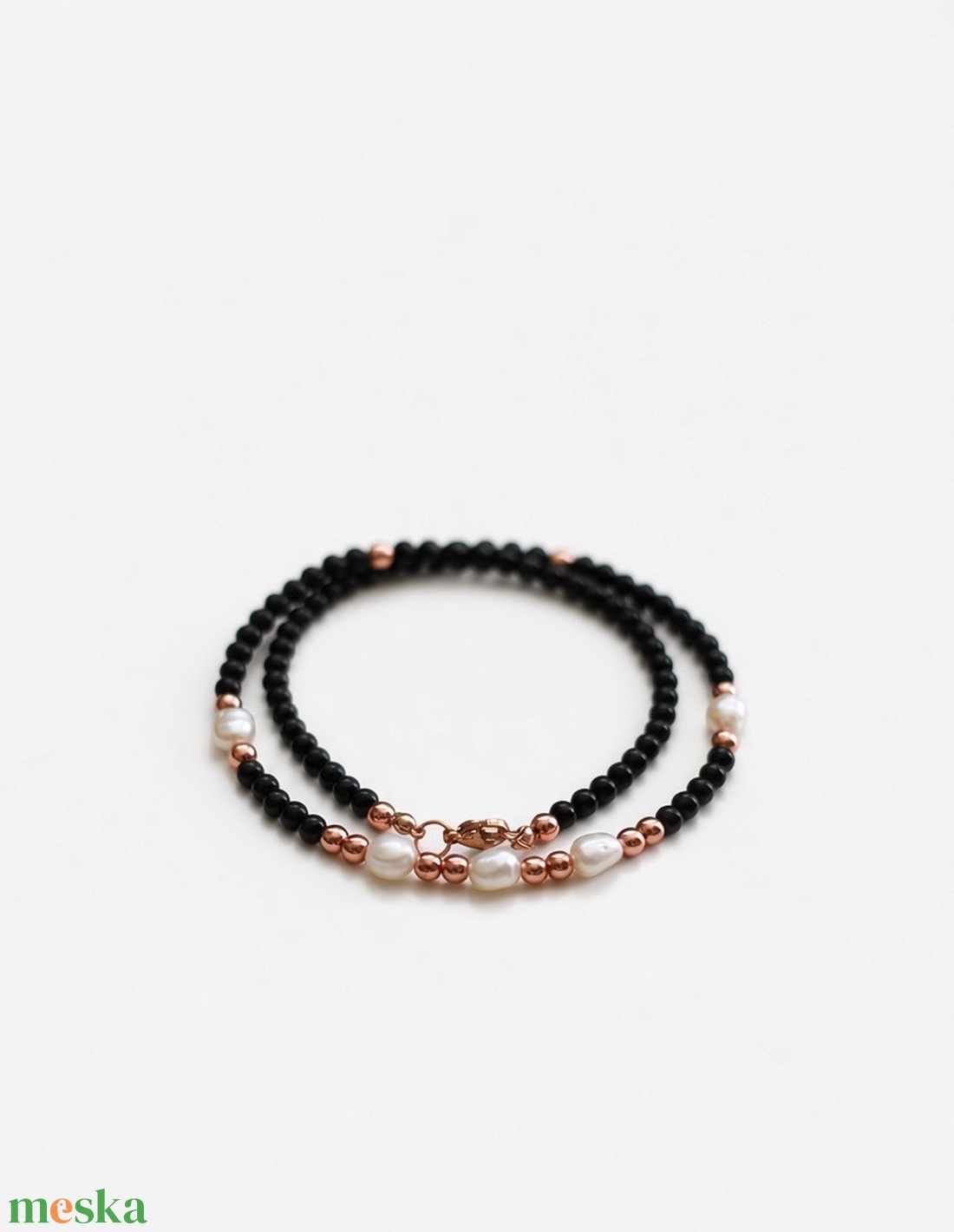 Onix és rose gold hematit nyaklánc édesvízi kagylógyöngyökkel - ékszer - nyaklánc - gyöngyös nyaklánc - Meska.hu