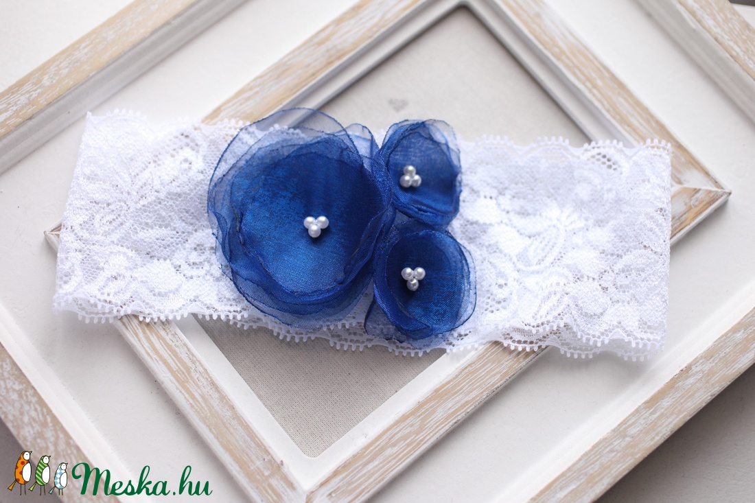 Valami kék virágos menyasszonyi combfix -  - Meska.hu