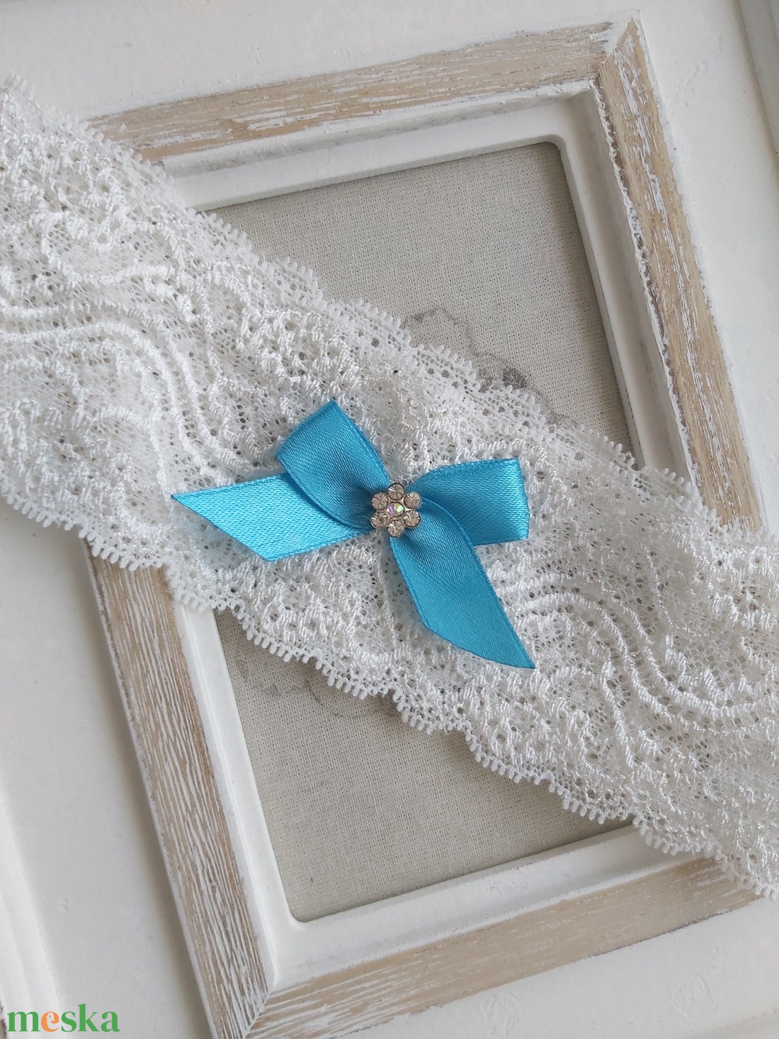 Valami kék menyasszonyi combfix, ekrü - esküvő - kiegészítők - harisnyatartó & valami kék - Meska.hu