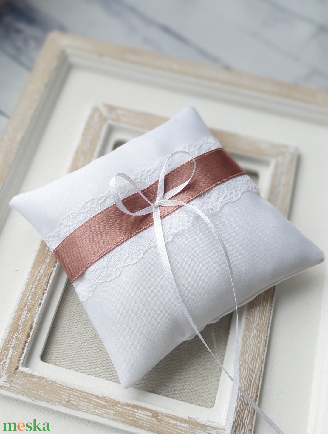 Gyűrűpárna ROSEGOLDLOVE - esküvő - kiegészítők - gyűrűtartó & gyűrűpárna - Meska.hu Gyűrűpárna ROSEGOLDLOVE - esküvő - kiegészítők - gyűrűtartó & gyűrűpárna - Meska.hu