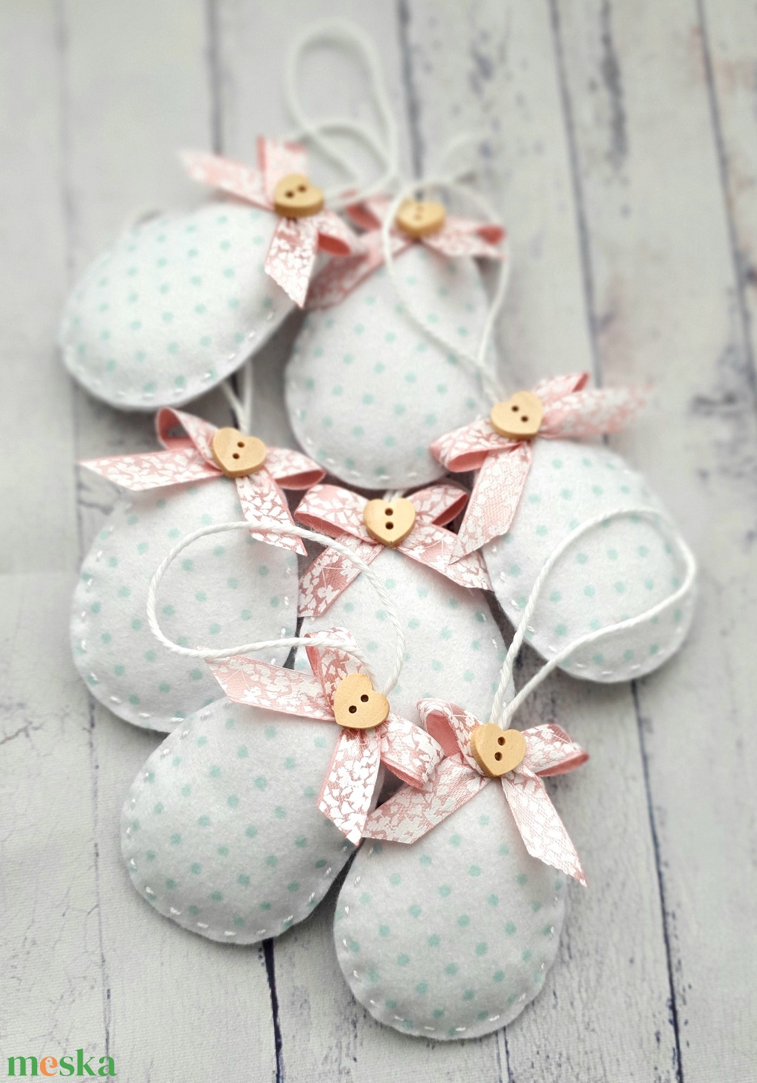 Pöttyös masnis filc tojások - otthon & életmód - dekoráció - húsvéti asztaldíszek - Meska.hu