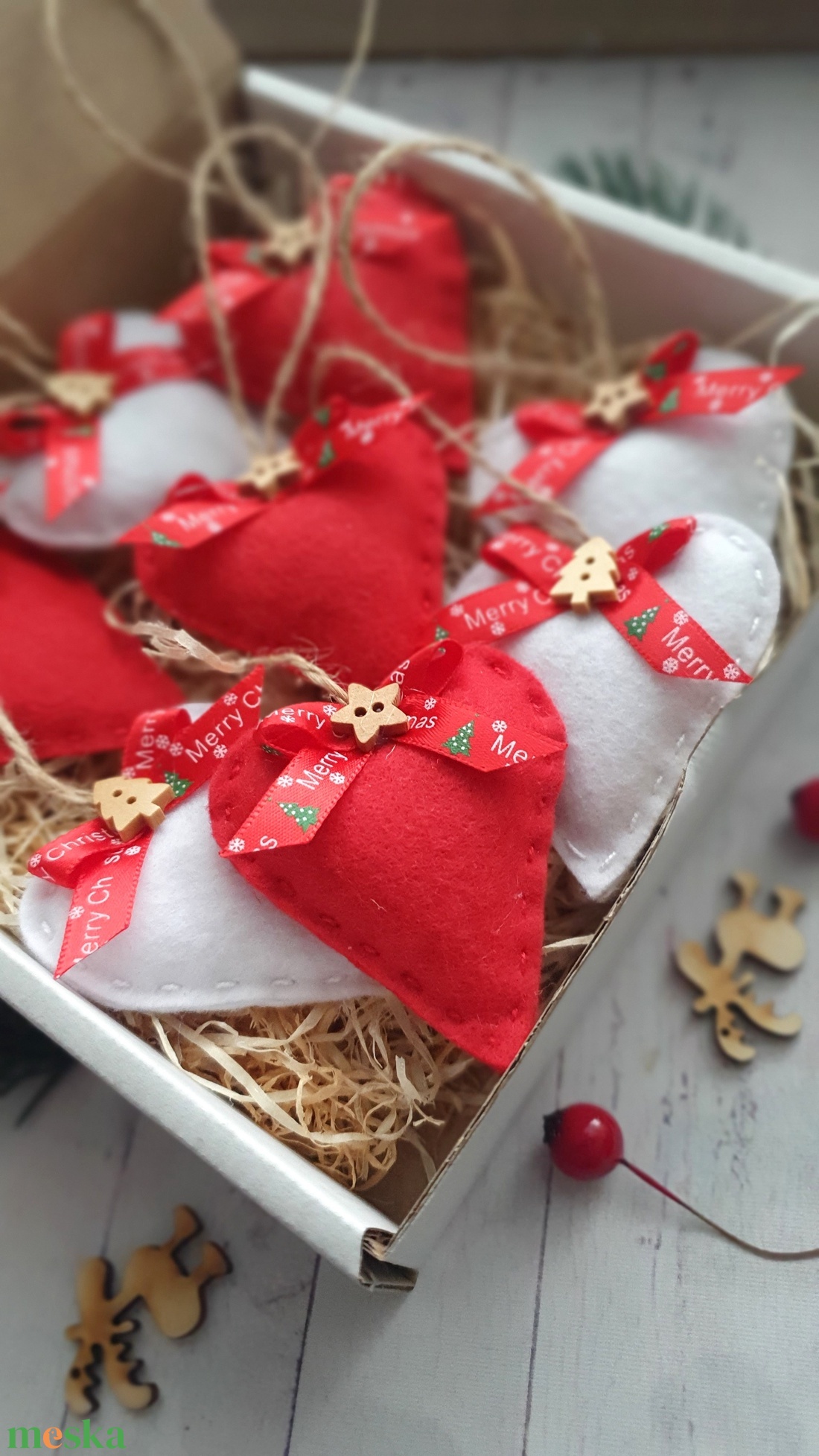 MERRY-C Bababarát karácsonyfadísz ajándékcsomag - karácsony - karácsonyi lakásdekoráció - karácsonyi lakásdíszek - Meska.hu MERRY-C Bababarát karácsonyfadísz ajándékcsomag - karácsony - karácsonyi lakásdekoráció - karácsonyi lakásdíszek - Meska.hu